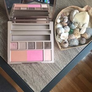 Urban decay naked on the run